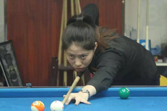 他正在以迅 他正在以迅