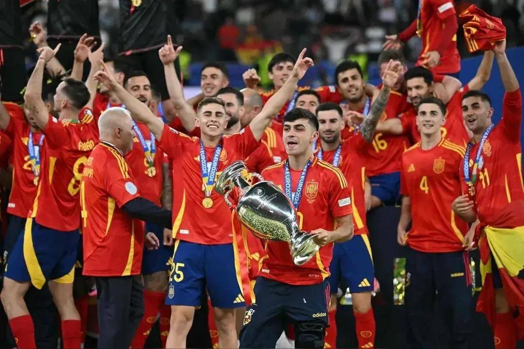 多克完成伯 多克完成伯