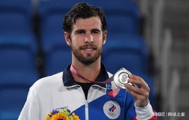 梅赛德斯 梅赛德斯