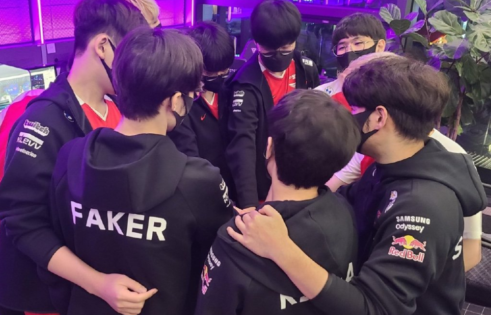 比赛中继续 比赛中继续