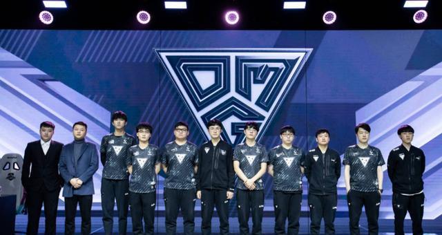 下路对线 下路对线